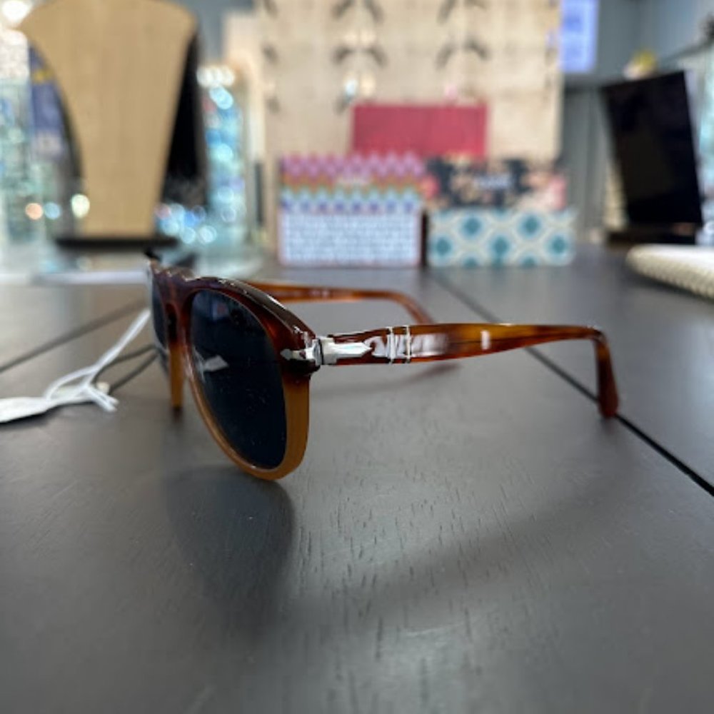Persol 649